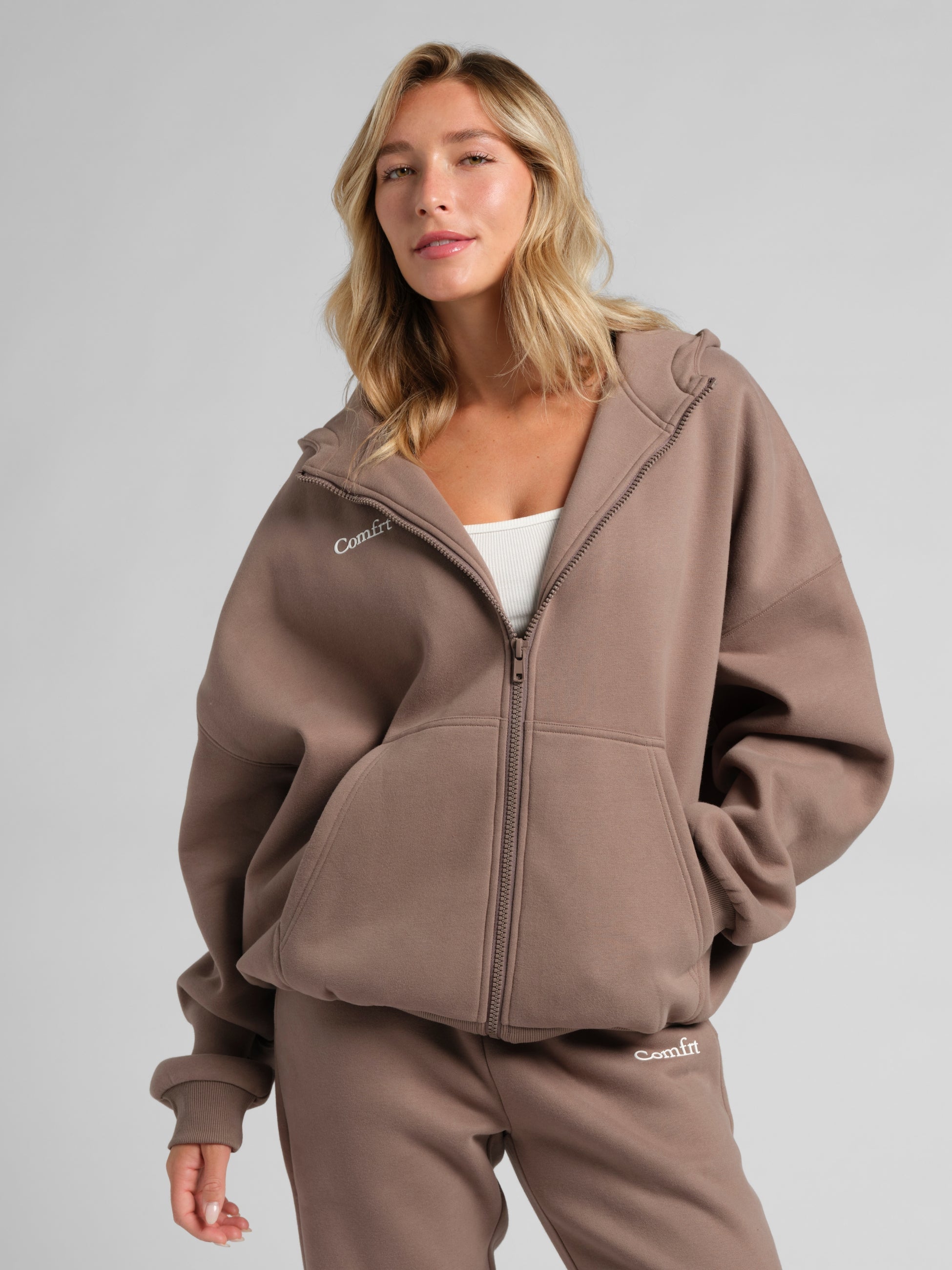 Cloud Zip Hoodie – Mega