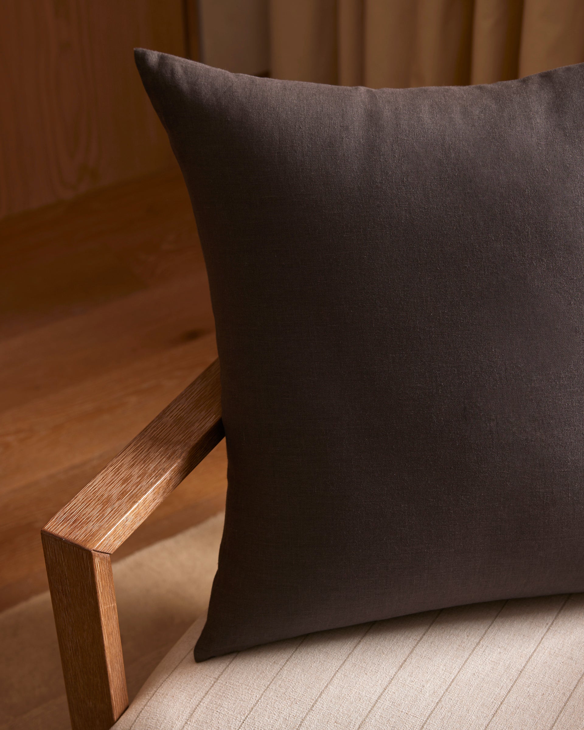 Linen Throw Pillow