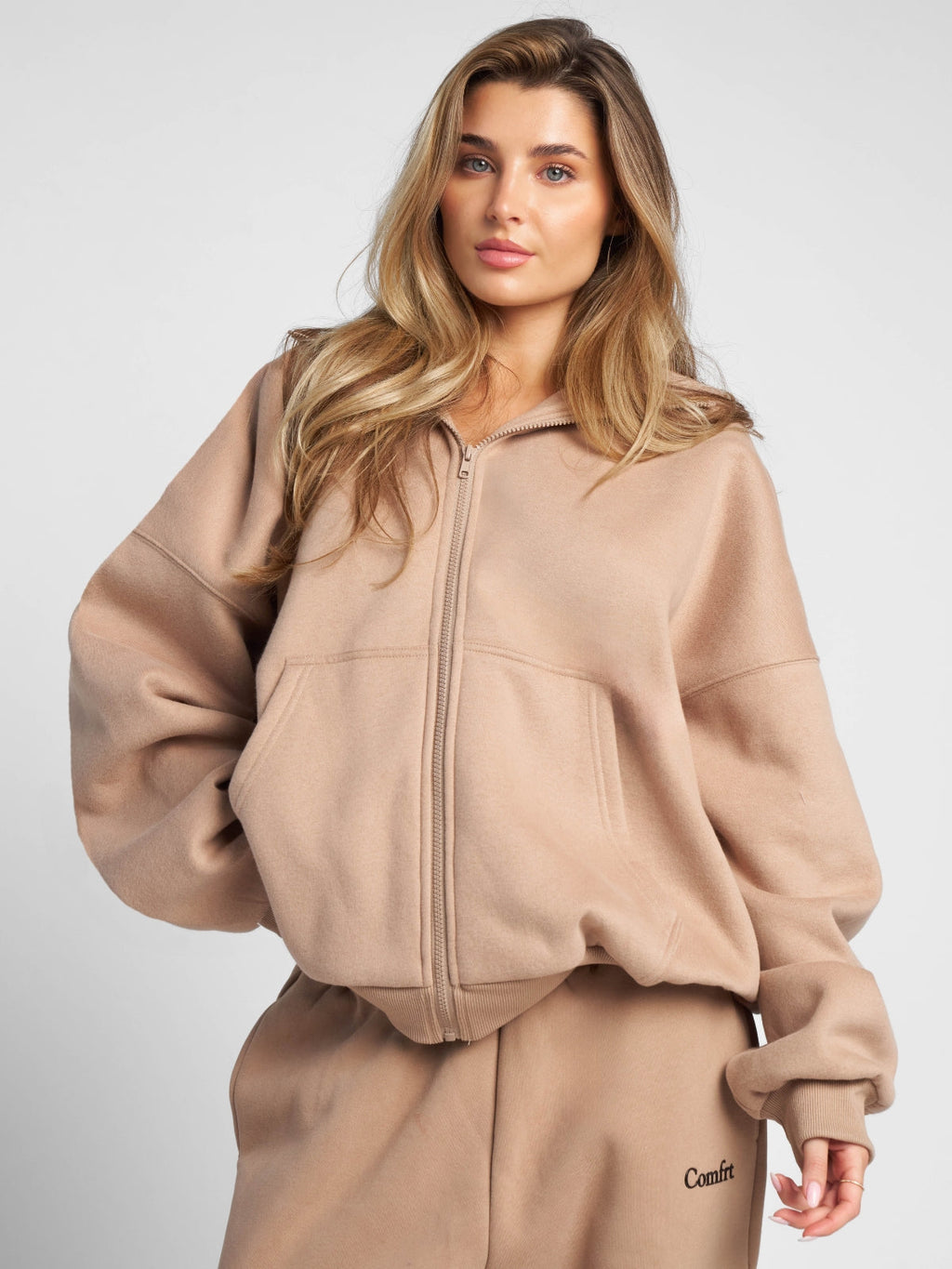 Cloud Zip Hoodie – Mega