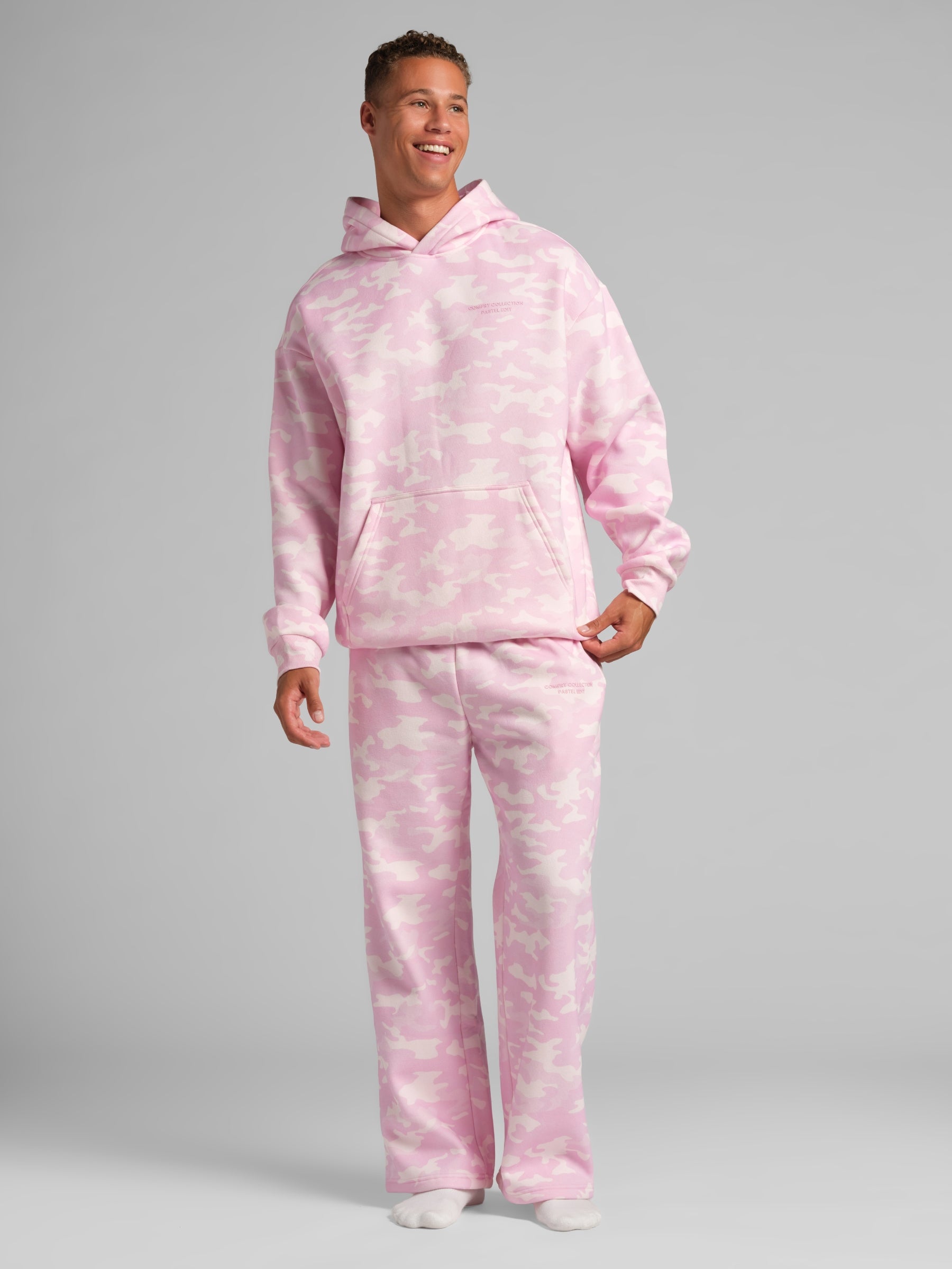 Pastel Hoodie – Mega