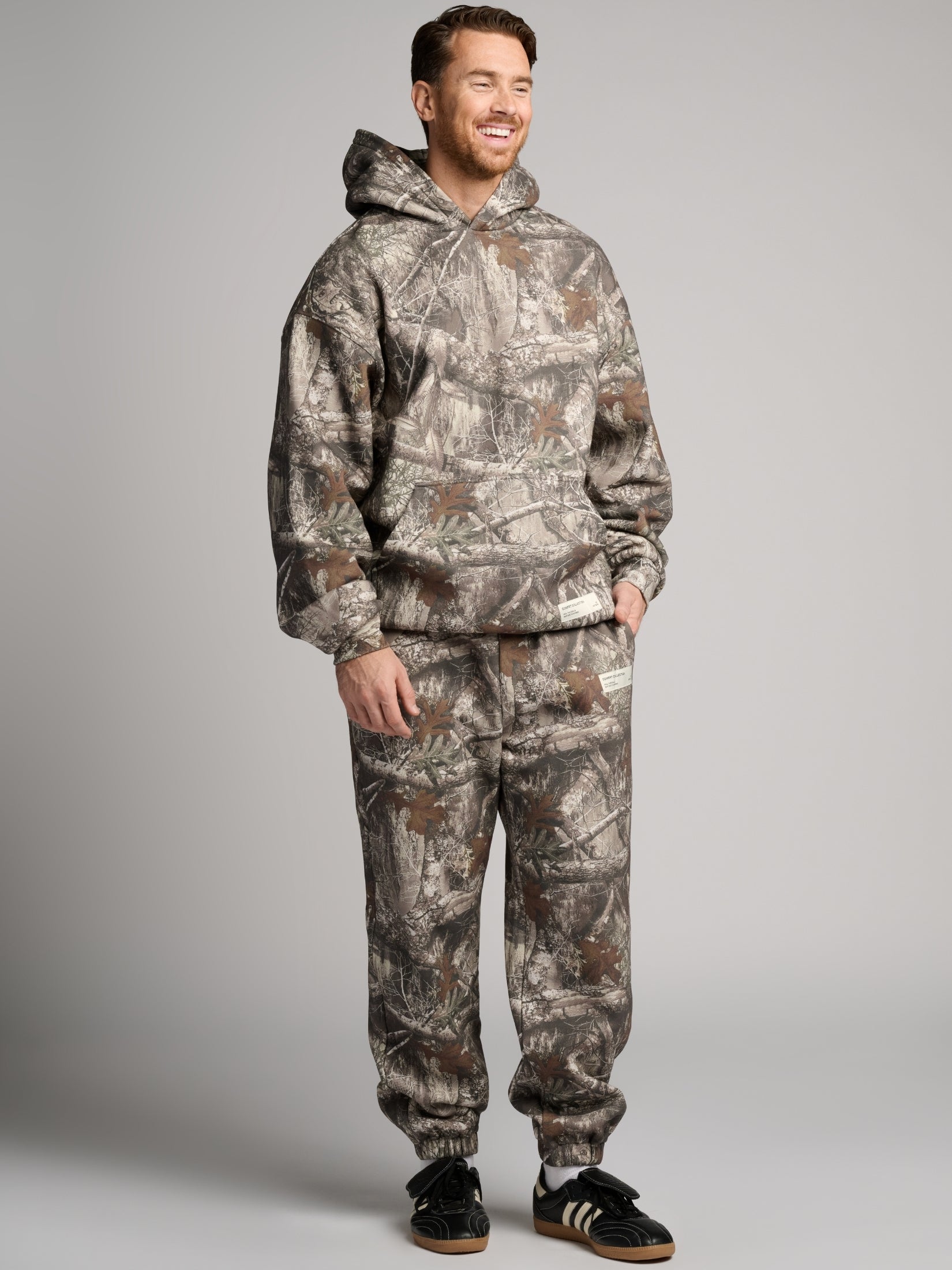 Camo Hoodie – Mega