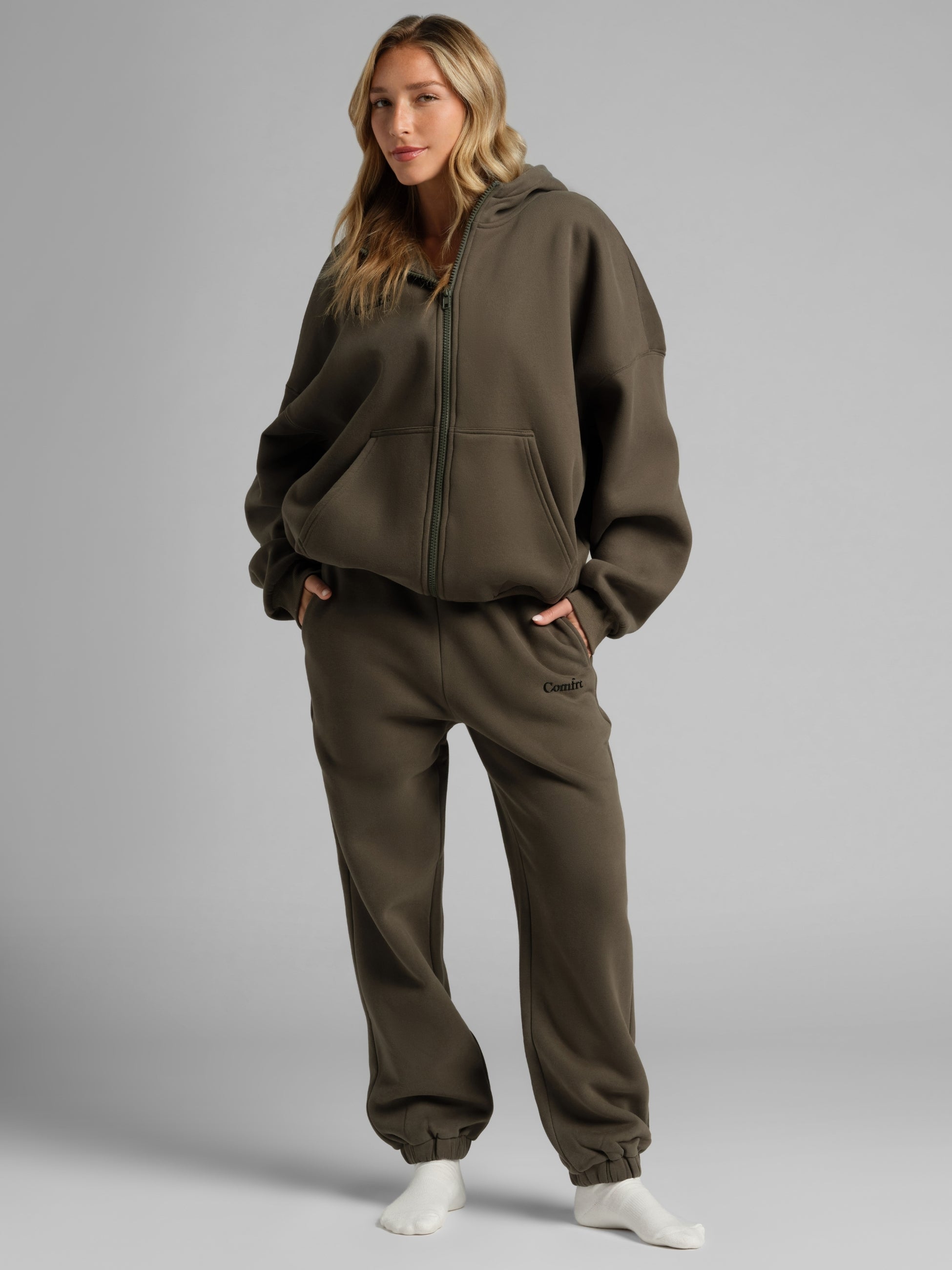 Cloud Zip Hoodie – Mega